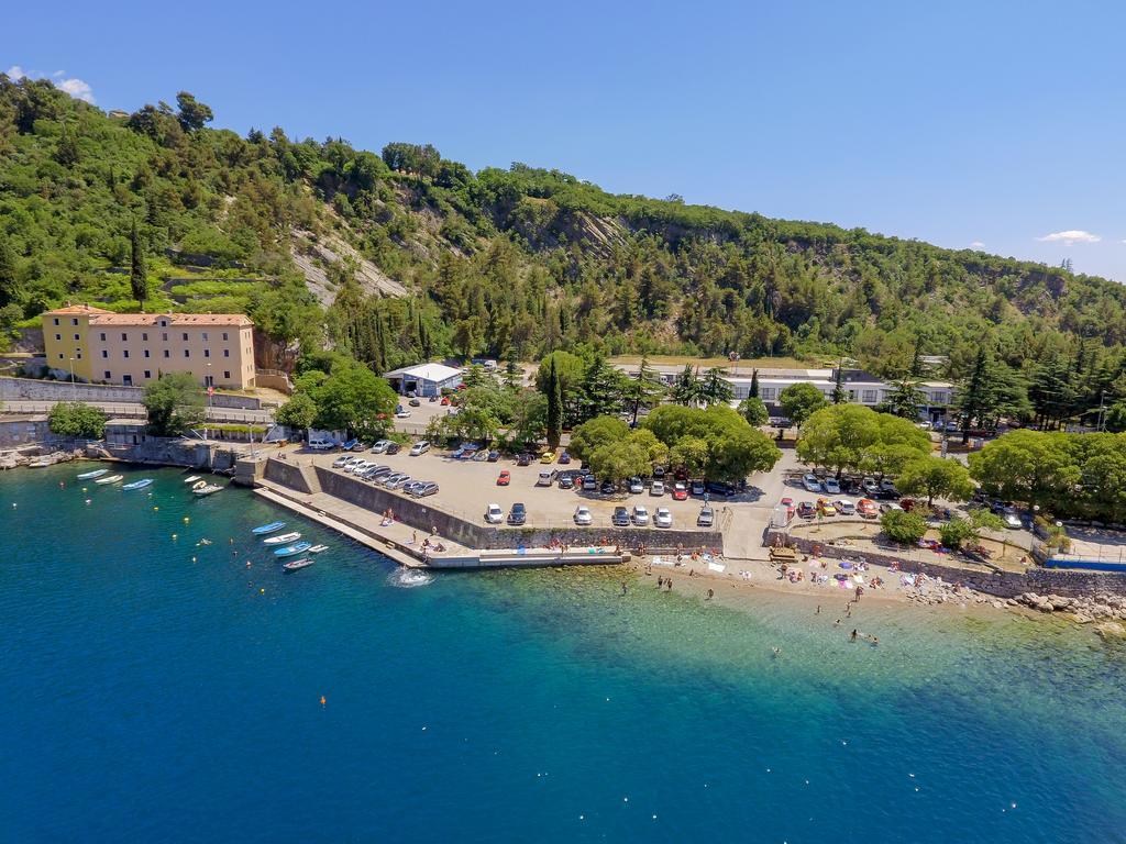 & Preelook Gostinjska kuća